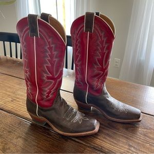Justin Cowboy boots Size 7B Red/Brown